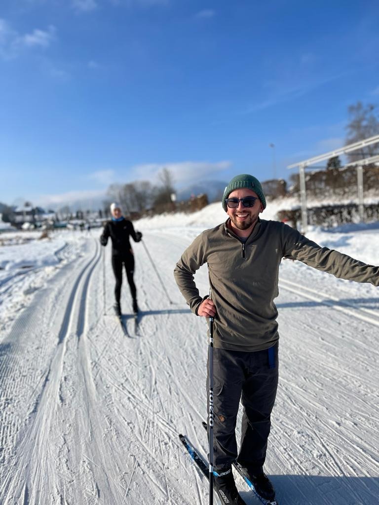 Lukas beim Skifahren
